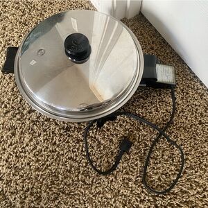 SOLD Saladmaster Vintage 11" Oil Core Electric Skillet